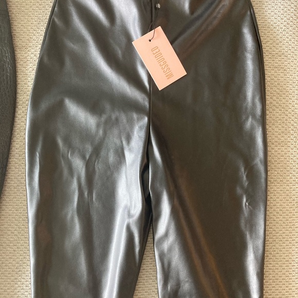 2 pairs MISSGUIDED black Faux Leather Leggings - Picture 13 of 15